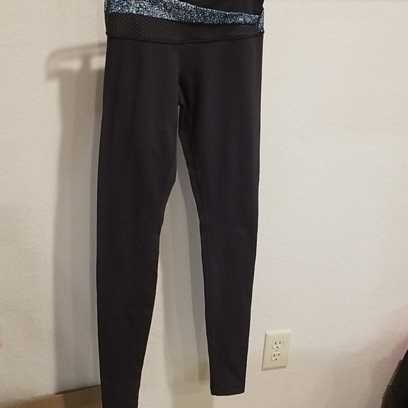 lululemon athletica Pants - Lululemon size 4 gray leggings
